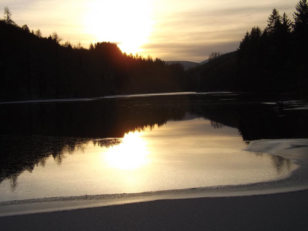 Castleview Bed & Breakfast Dufftown Bagian luar foto