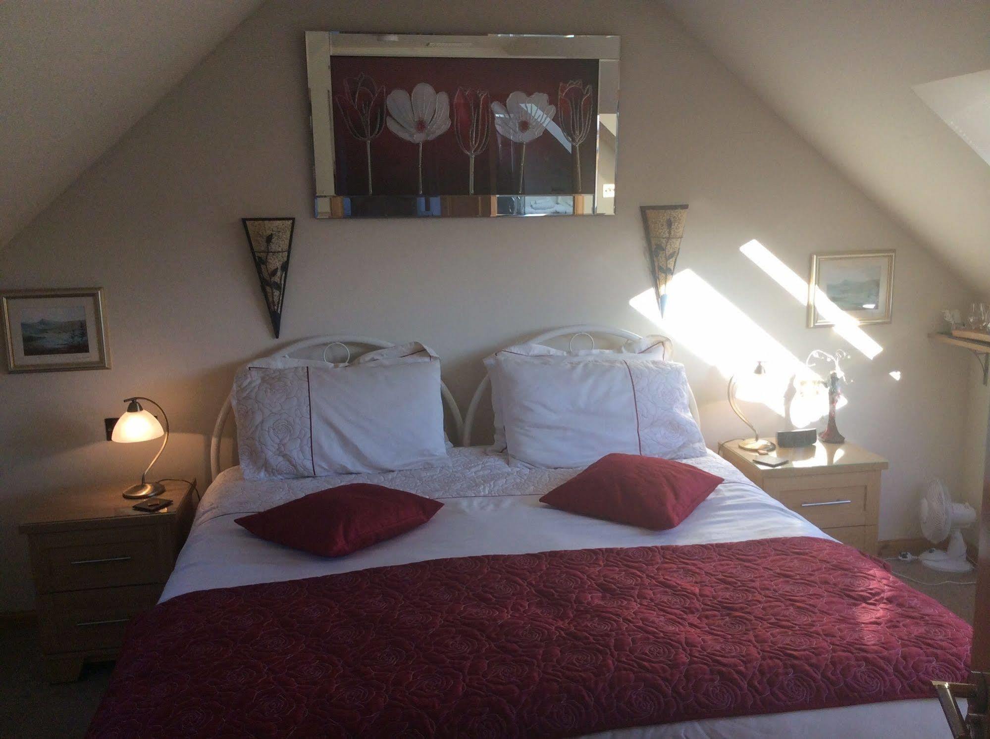 Castleview Bed & Breakfast Dufftown Bagian luar foto